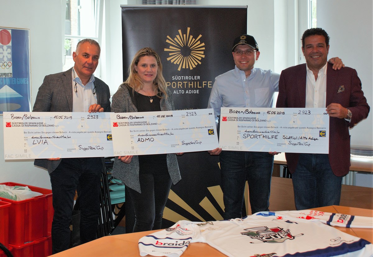 Foto d.s.: Stefan Leitner, Emanuela Imprescia (ADMO),  Francesco Tessari (SUPPORTERSCUP), Giovanni Podini (Sporthilfe Alto Adige)