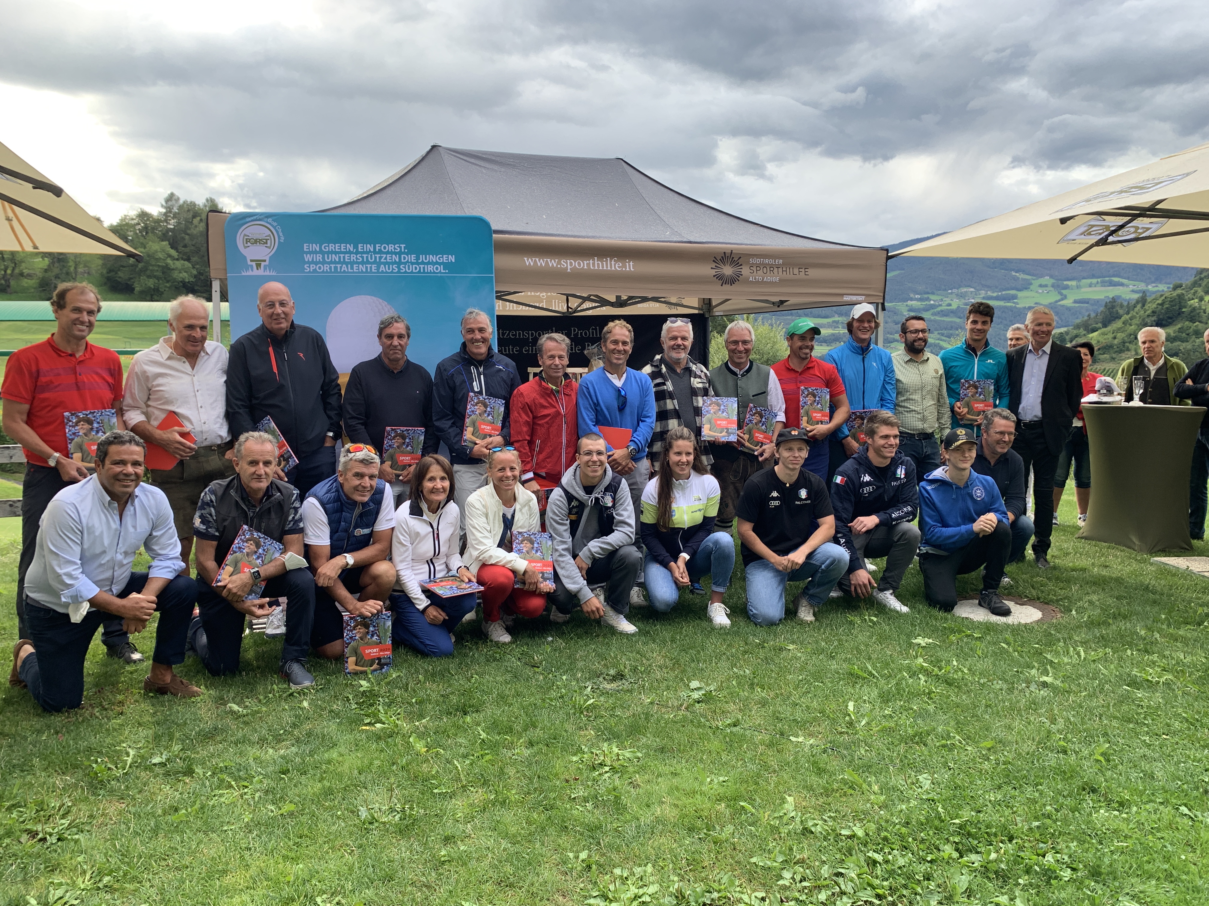 SPORTLER und SPONSOREN spielen für unsere Sporttalente