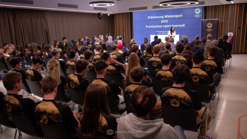 Bis auf den letzten Platz gefüllt war der Saal im Gustelier - Atelier für Geschmackserfahrung des HGV.