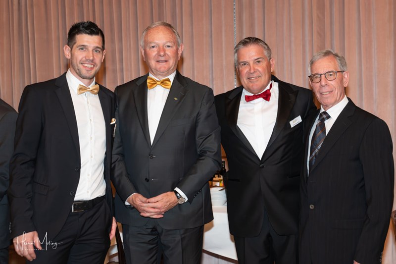 Sporthilfe GF-Georg Gasser, HGV-Präsident Manfred Pinzger, SH Vorstandsmitglied Hermann Trojer und "Sportler mit Herz" Günther Andergassen