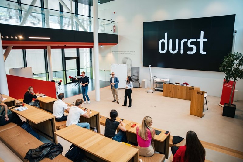 Tag zwei fand in den Räumlichkeiten der Durst Group in Brixen statt (Foto: ueberall)