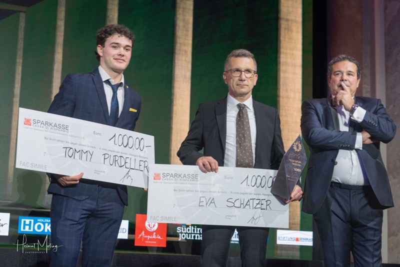 Tommy Purdeller und Eva Schatzer (vertreten durch Vater Richard) wurden mit dem Ossi Pircher Preis ausgezeichnet. Überreicht wurde dieser von Sporthilfe Präsident Giovanni Podini.